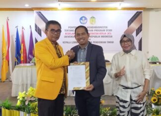 UPRI Makassar Terima SK Mendikbudristek Tentang Izin Pembukaan Prodi K3, Kepala L2dikti Wilayah IX: lni Kampus Pertama di Indonesia Timur