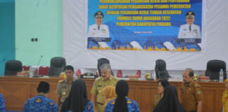 Bupati Pinrang Serahkan SK Pengangkatan bagi 56 PPPK Tenaga Kesehatan