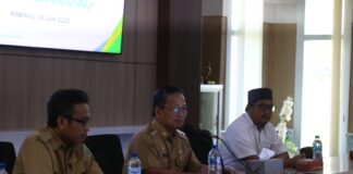 Wabup Pinrang Serahkan Santunan Kepada 21 Orang Ahli Waris Pegawai Syara