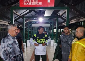 Bupati Pinrang Tinjau RSUD Lasinrang, Pastikan Layanan Kesehatan Tetap Stabil Akibat Genangan Air