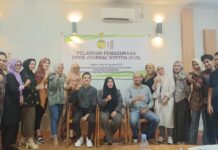 Pelatihan Pengelolaan Jurnal Online Dosen Fakes UPRI Makassar