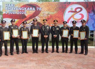 HUT Bhayangkara ke-78, Unit Jatanras Sat Reskrim Polres Gowa Terima Penghargaan Istimewa dari Kapolres
