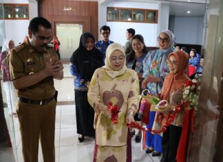 Pj Bupati Pinrang Resmikan Galeri Malebbi
