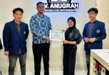 Sinergi Kampus dan Dunia Usaha: Mahasiswa Bisnis Digital FEB UMS Rappang Akhiri Magang di CV Anugrah Teknologi Indonesia