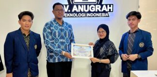 Sinergi Kampus dan Dunia Usaha: Mahasiswa Bisnis Digital FEB UMS Rappang Akhiri Magang di CV Anugrah Teknologi Indonesia